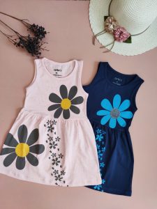 خرید اینترنتی پیراهن دخترانه حلقه ای طرح بابونه